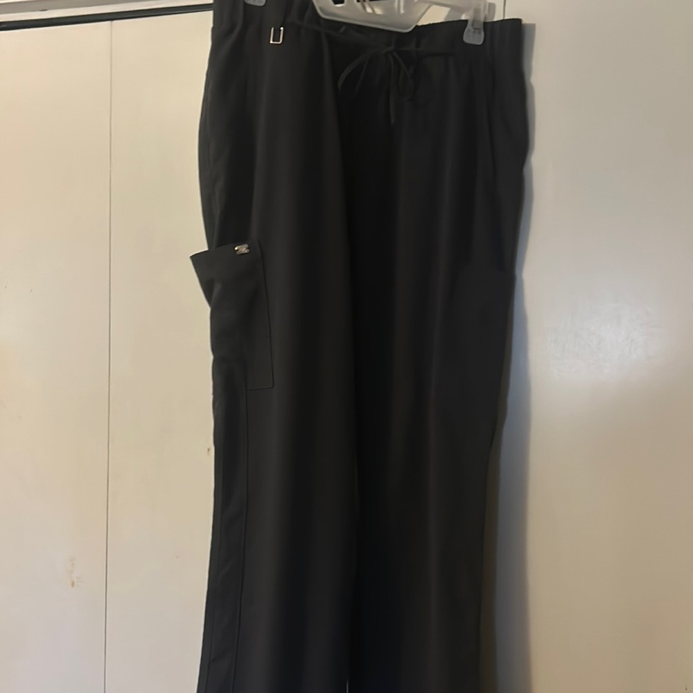 Scrub pants